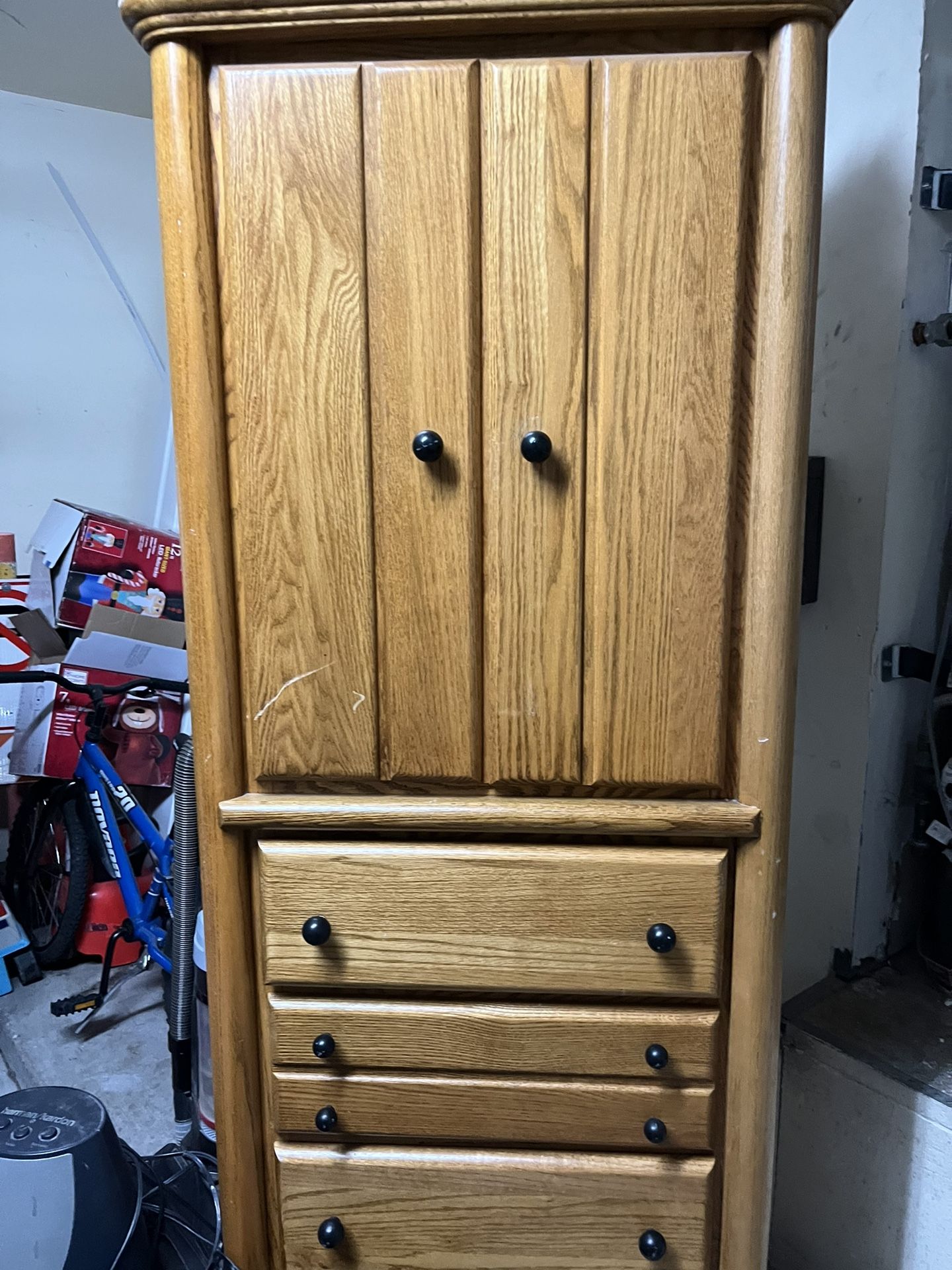 Dresser