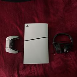Excellent Condition PS5 Slim W/Controller And Wired Headset