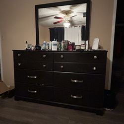 Bedroom Vanity With Drawers 