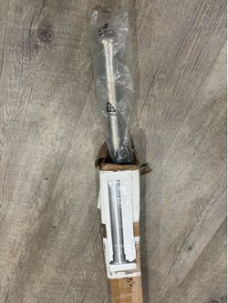 NIB Versailles Home Fashion 1” Tension Rod