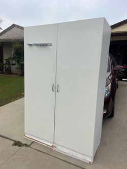 Free Cabinet