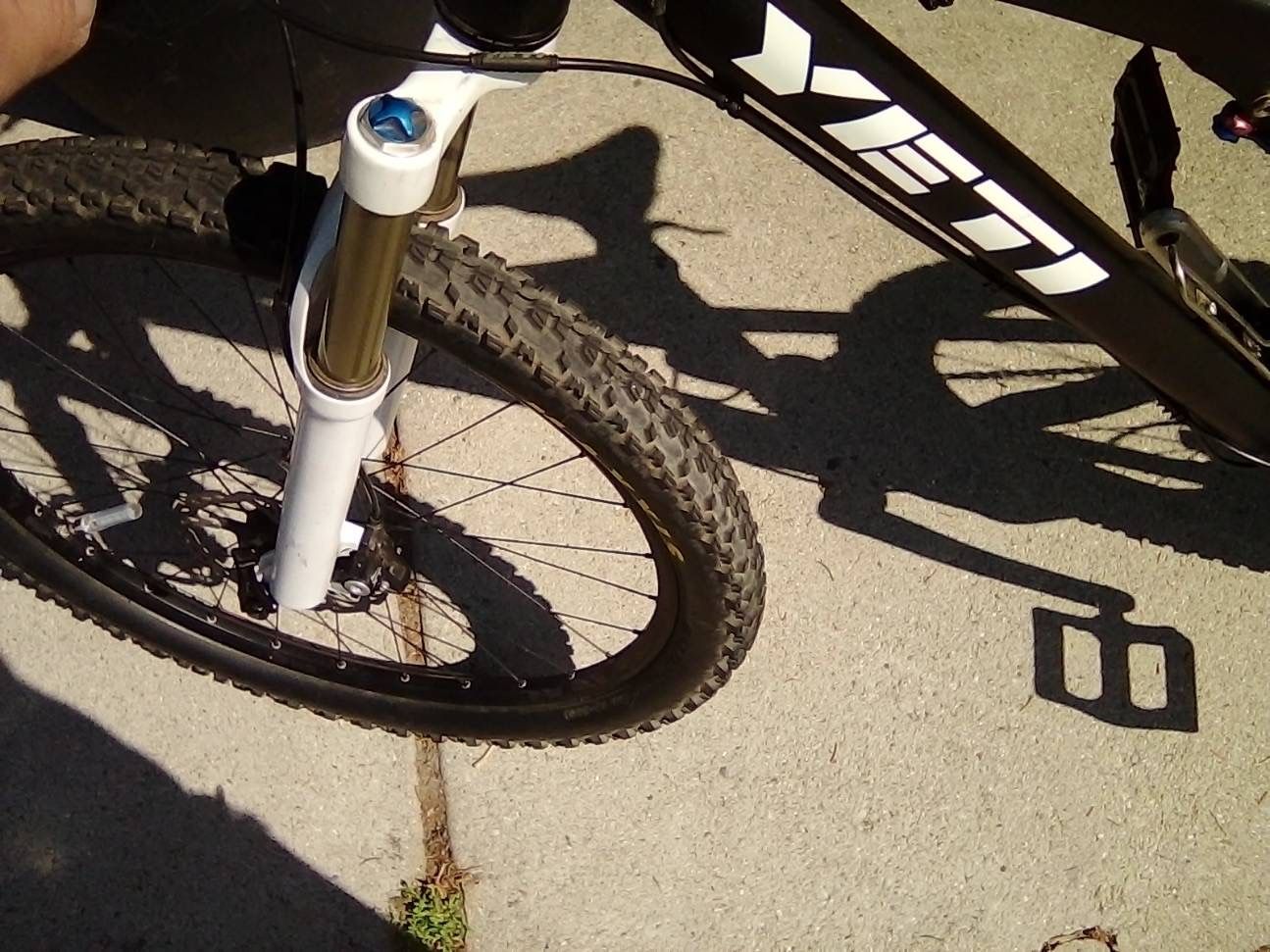 It's a 2012 yeti ASR 5 CARBON Enduro bike