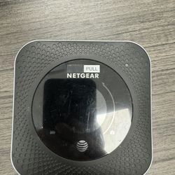 Netgear Model MR1100