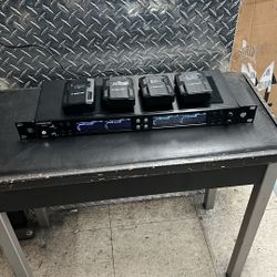 Phenyx Pro PTM-33 Wireless In Ear Monitor States