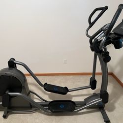 LifeFitness C3 Elliptical 