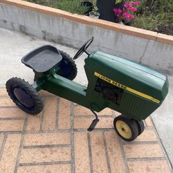 Vintage John Deer Tractor
