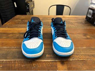 SIZE 10 Blue Jordan lows