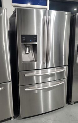 Samsung 4-Door Stainless Steel Fridge
