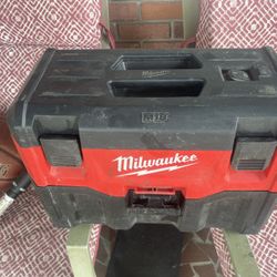 Milwaukee m18 vacuum used still works great comes with attachments item is tool only $85 used 