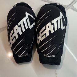 LEATT 3DF 5.0 Knee Guards Mountain Biking
