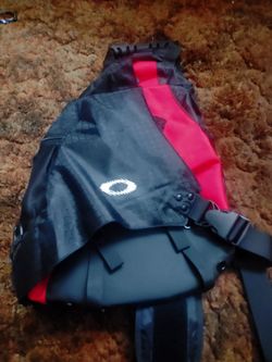 100% Legit Oakley Sandbag Red Black