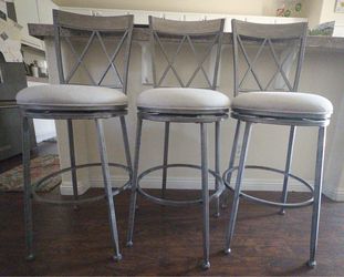 3 bar stool chairs padded seats