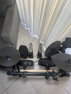 Alesis Electric drumset