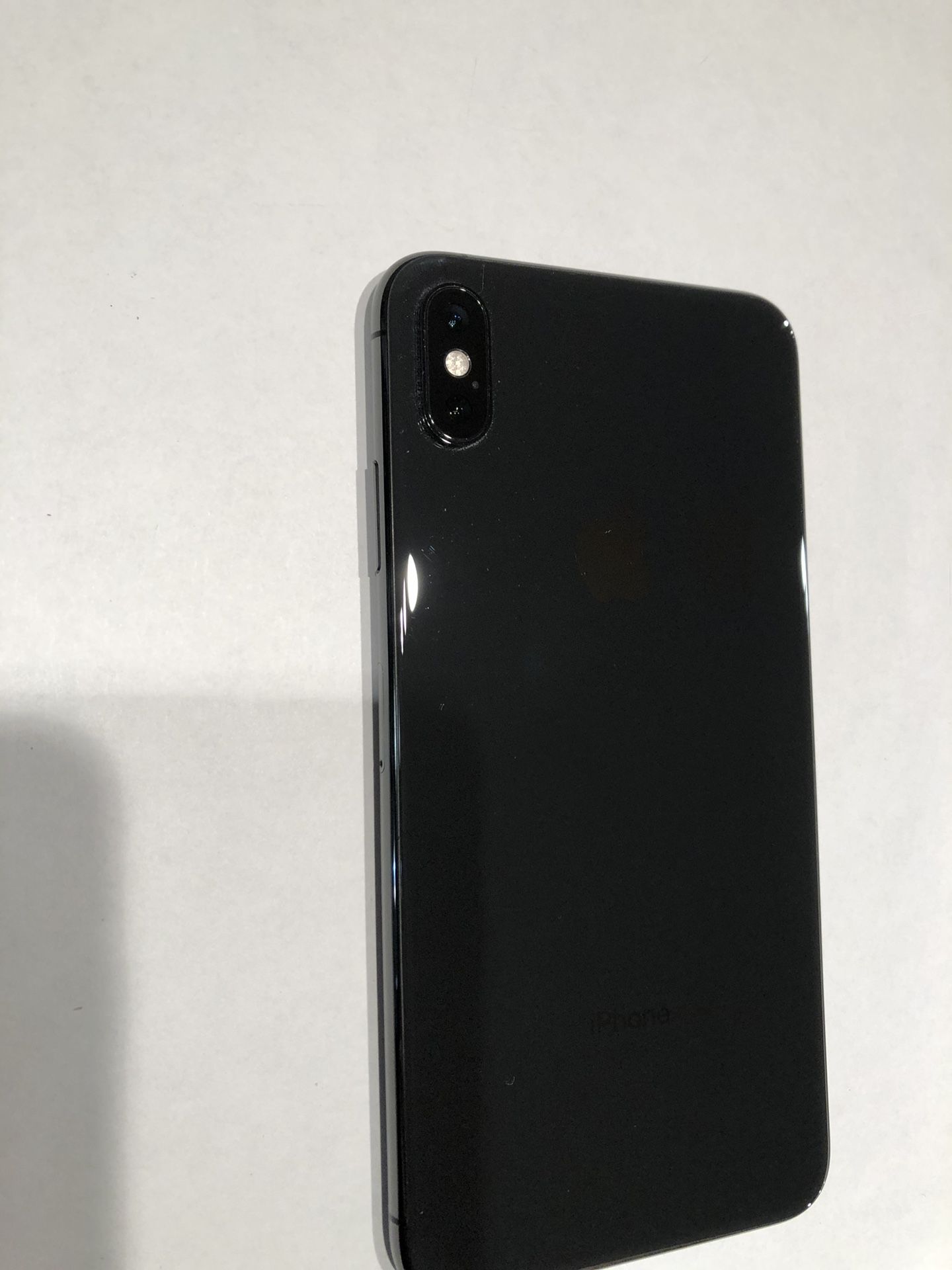 Apple iPhone Xs Max, 256GB, Space Gray - Only works with spectrum