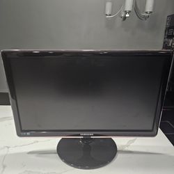 Samsung 23" LED Monitor S23A350H HDMI VGA 1920x1080 (with Rocketfish Premium HDMI Cable)