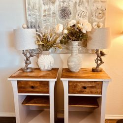 2 Nightstands 