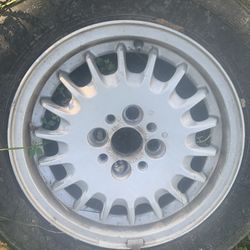 Bmw E30 Bottle Cap Wheel (1)