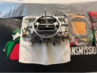 Edelbrock  carburetor 600 cfm