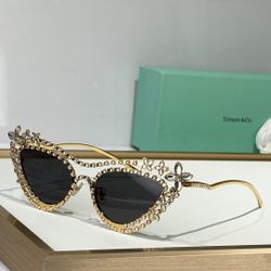 Tiffany & Co. Cat eye Eyewear