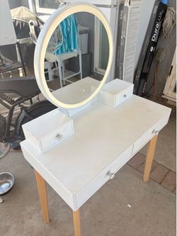 Makeup Vanity