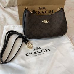 Coach Teri Shoulder Bag
