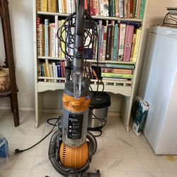 Dyson DC25 Vacuum 