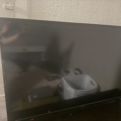 Pioneer Smart LED 4K TV 50’ $120