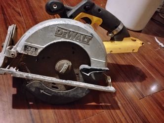 DELWALT CIRCULAR SAW NO BATTERY 50.00