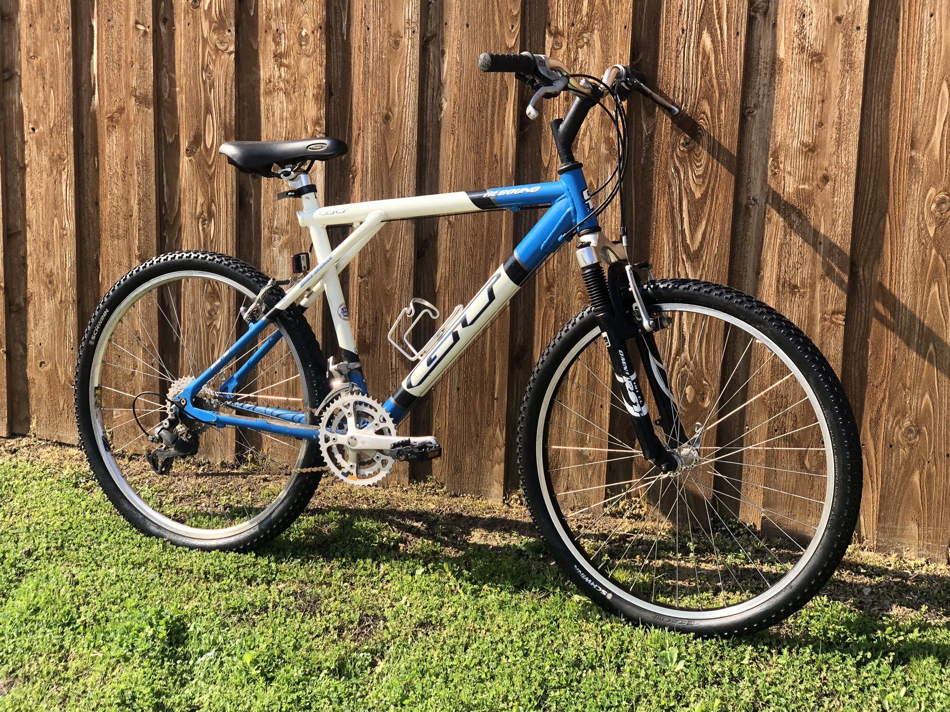 “GT 2000 Rebound Hardtail Mountain Bike”