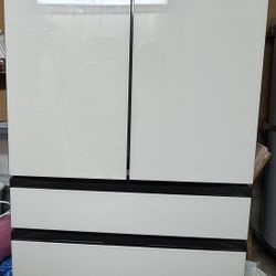 Samsung - BESPOKE 29 cu. ft. 4-Door French Door Smart Refrigerator with Beverage Center - White Glass