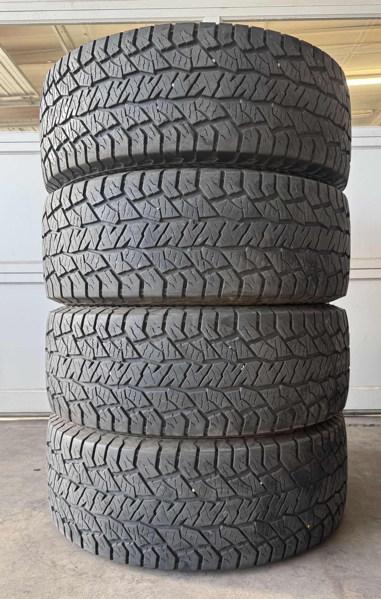 LT 285 65 18 Hankook 