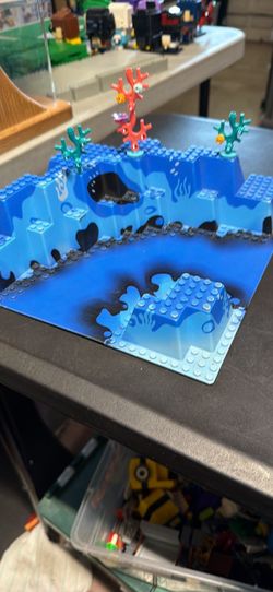 Lego Vintage Baseplate, Raised 32 x 32 Canyon with Blue Underwater Pattern