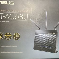 ASUS    (RT-AC68U)     (Router)