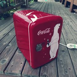 Mini Coca-Cola Desktop Cooler/Warmer 