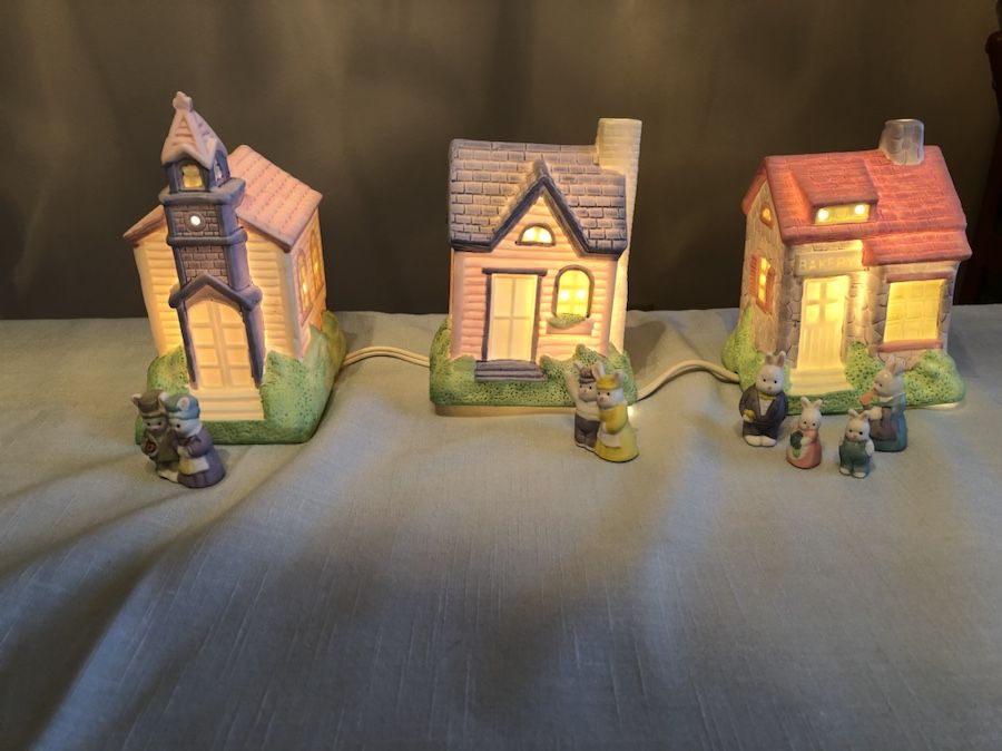Hopalong Hollow 10 Piece Easter Village Set