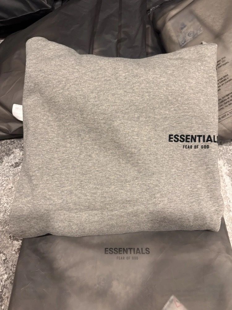 Fear Of God Essentials Hoodie – Dark Oatmeal (SS22) Size: XXL (Extra Extra Large)
