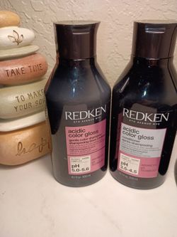 Redken shampoo and conditioner set new both for $30 pick up in Edinburg no holds