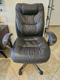Computer chair