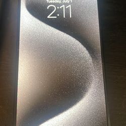 iPhone 15 Pro Max 