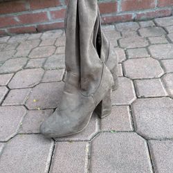 Boots Size 6