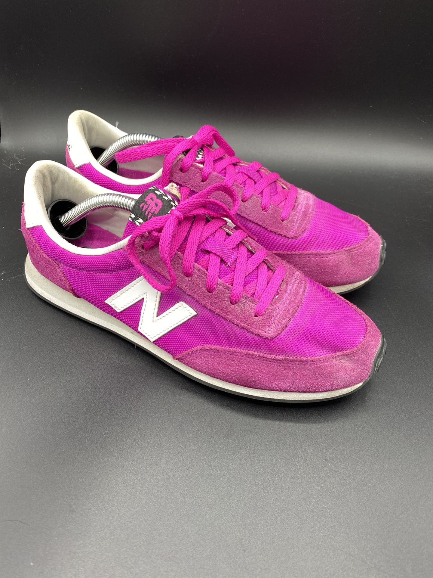 New Balance WL410VIA 410 Classic Hot Pink Lace-Up Running Shoes Women's US 8.5