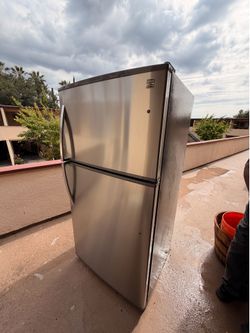 Kenmore Stainless Steel Refrigerator / Freezer – Clean & Working