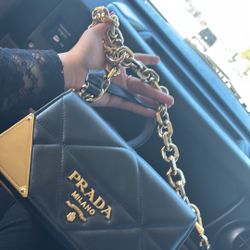 Prada Bag (used Good Conditions) 