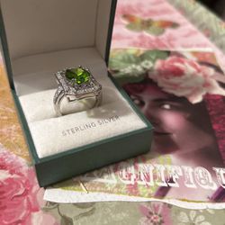 “Gorgeous “ Sterling Silver Victorian Green Peridot Silver Ring With Diamond Sapphire Stones 
