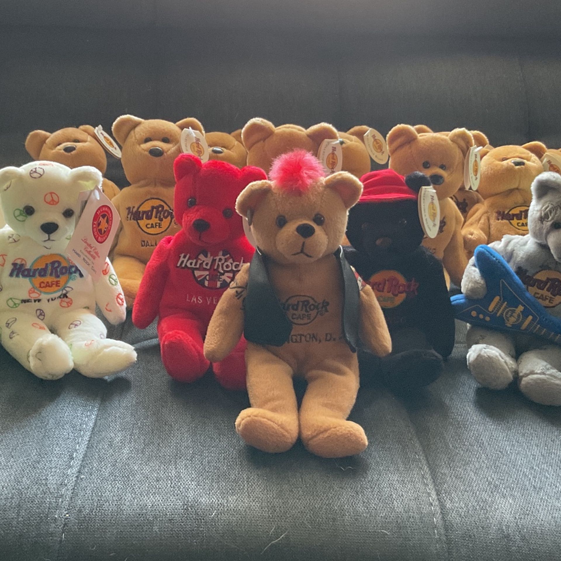19 Hard Rock Cafe Collectible Bears Brand New With Tags