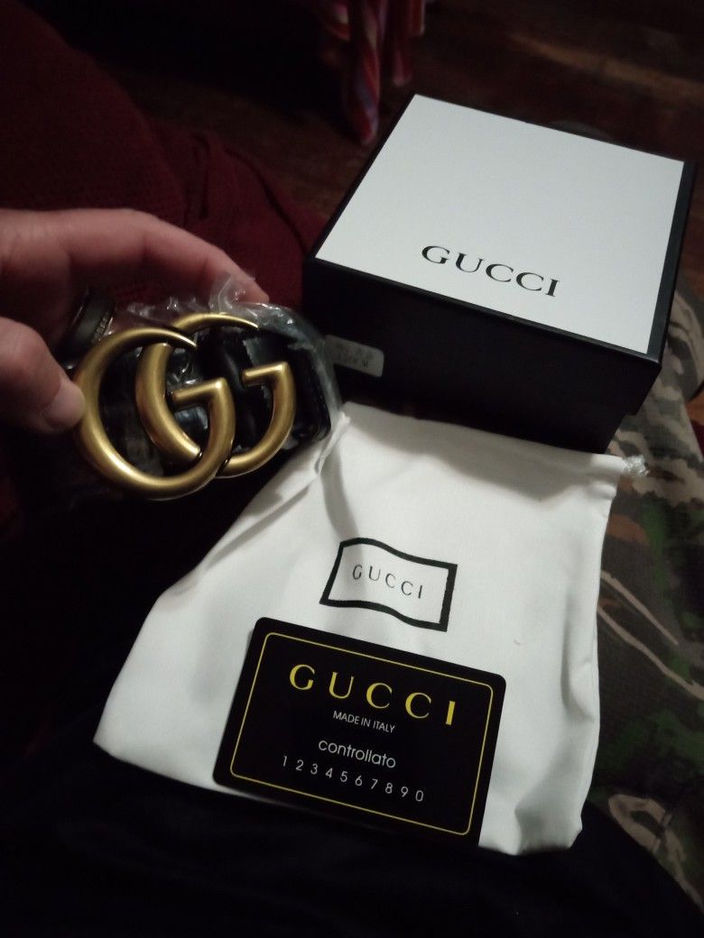 Men's Gucci Italian Leather Belt