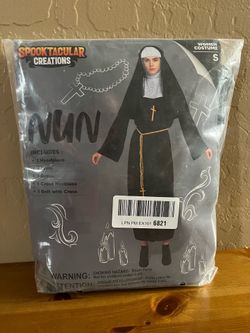 Nun costume