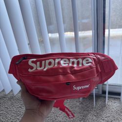 SUPREME LEATHER FANNY PACK/BELT BAG