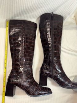 Knee high boots women’s 7