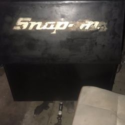 SNAP ON TOOLBOX OLD SCHOOL W/TOOLS